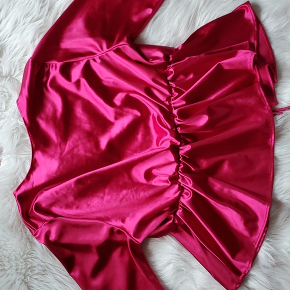 Red satin cover top - Picture 6 of 10